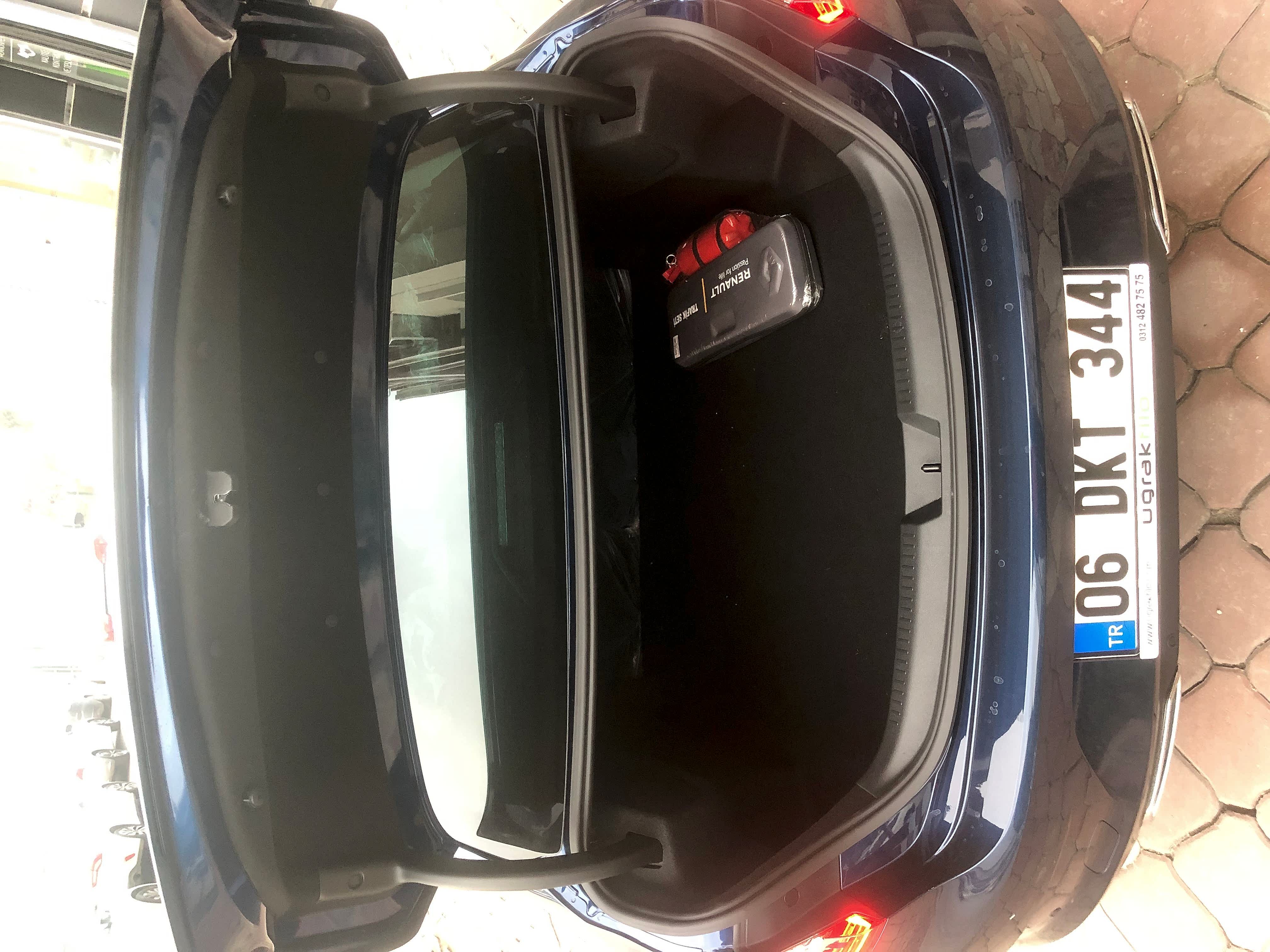 RENAULT MEGANE BENZİNLİ OTOMATİK - ANKARA ARAÇ KİRALAMA