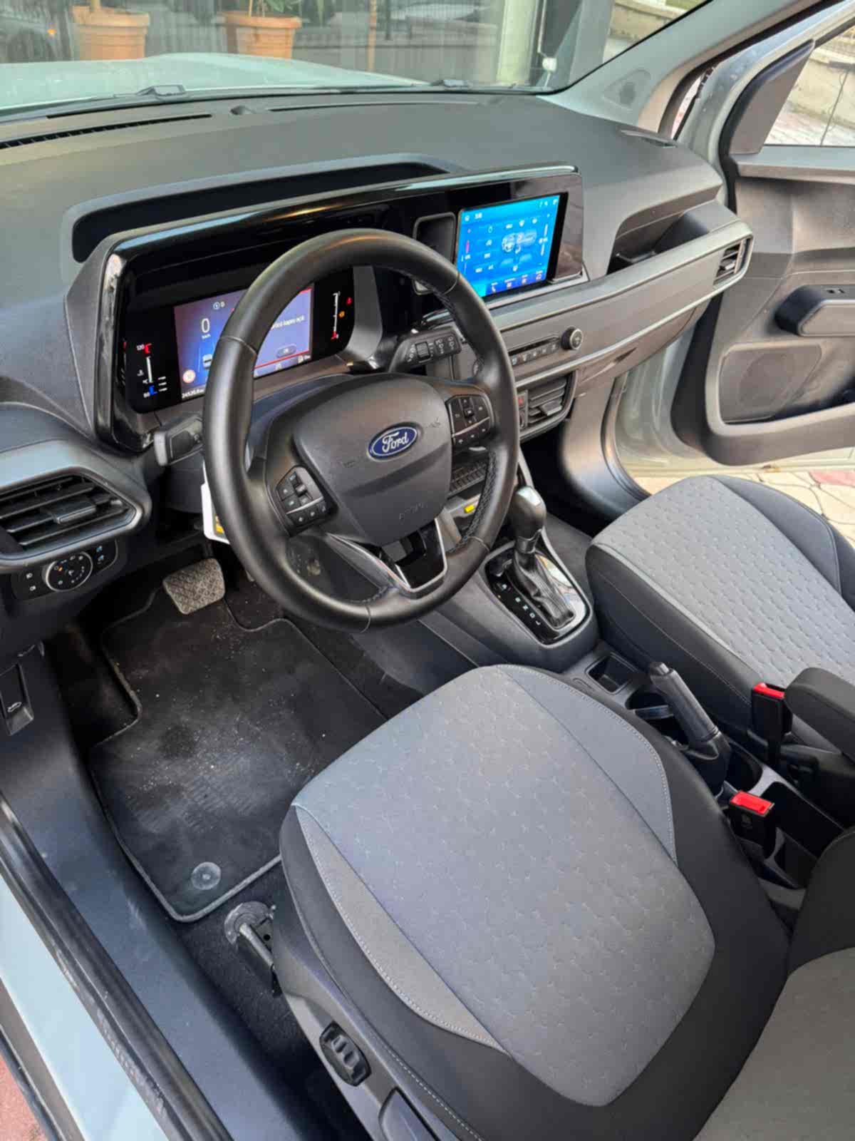 FORD  COURİER BENZİNLİ OTOMATİK - ANKARA ARAÇ KİRALAMA