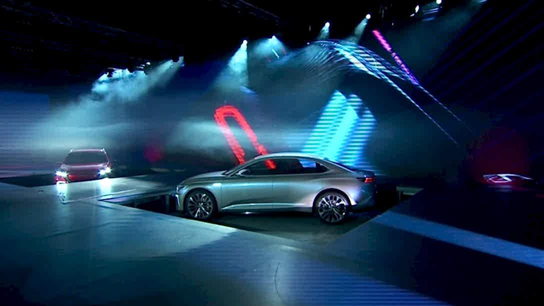 İlk Yerli Elektrikli Otomobil Görücüye Çıktı